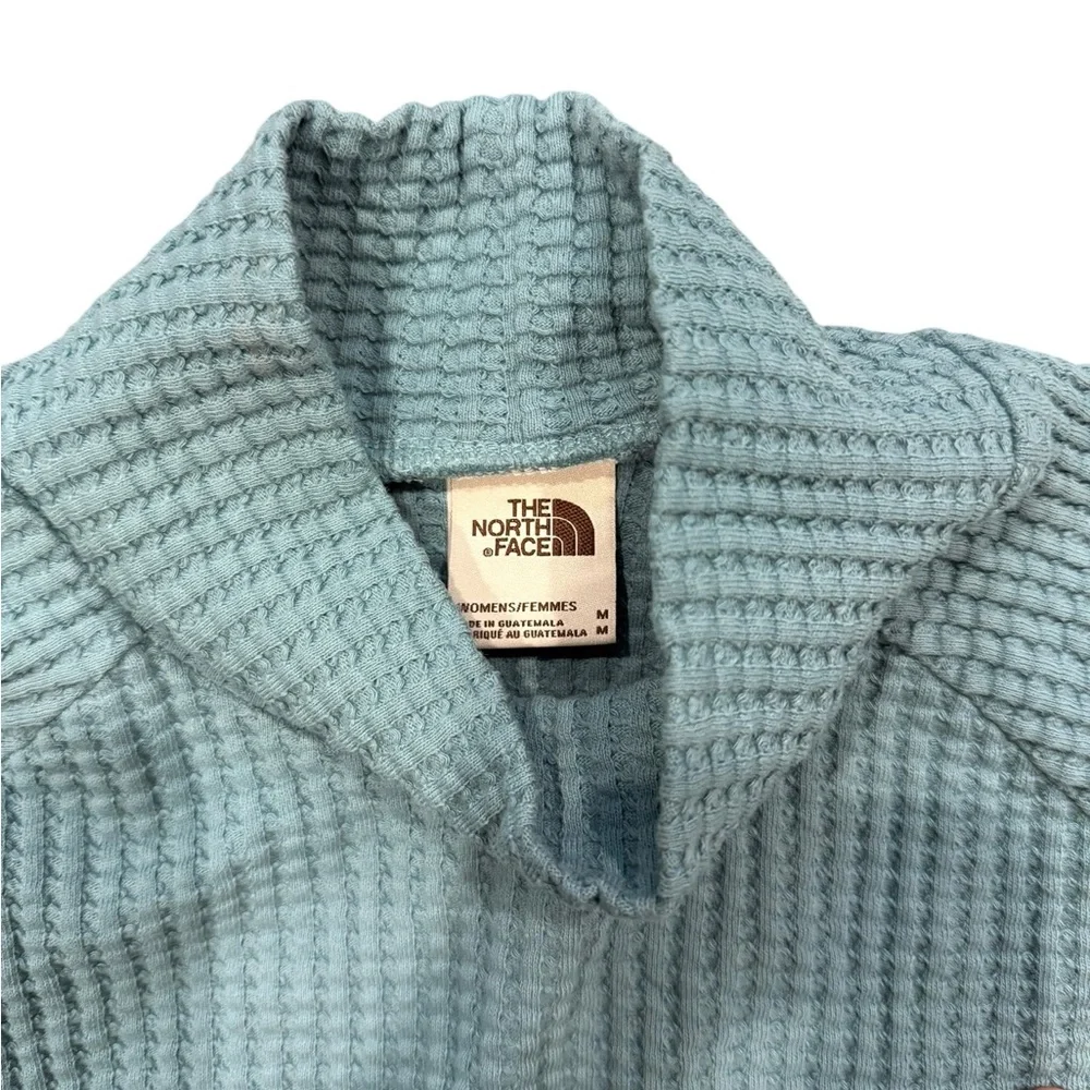 The North Face Women's Long Sleeve Mock Neck Chabot‎